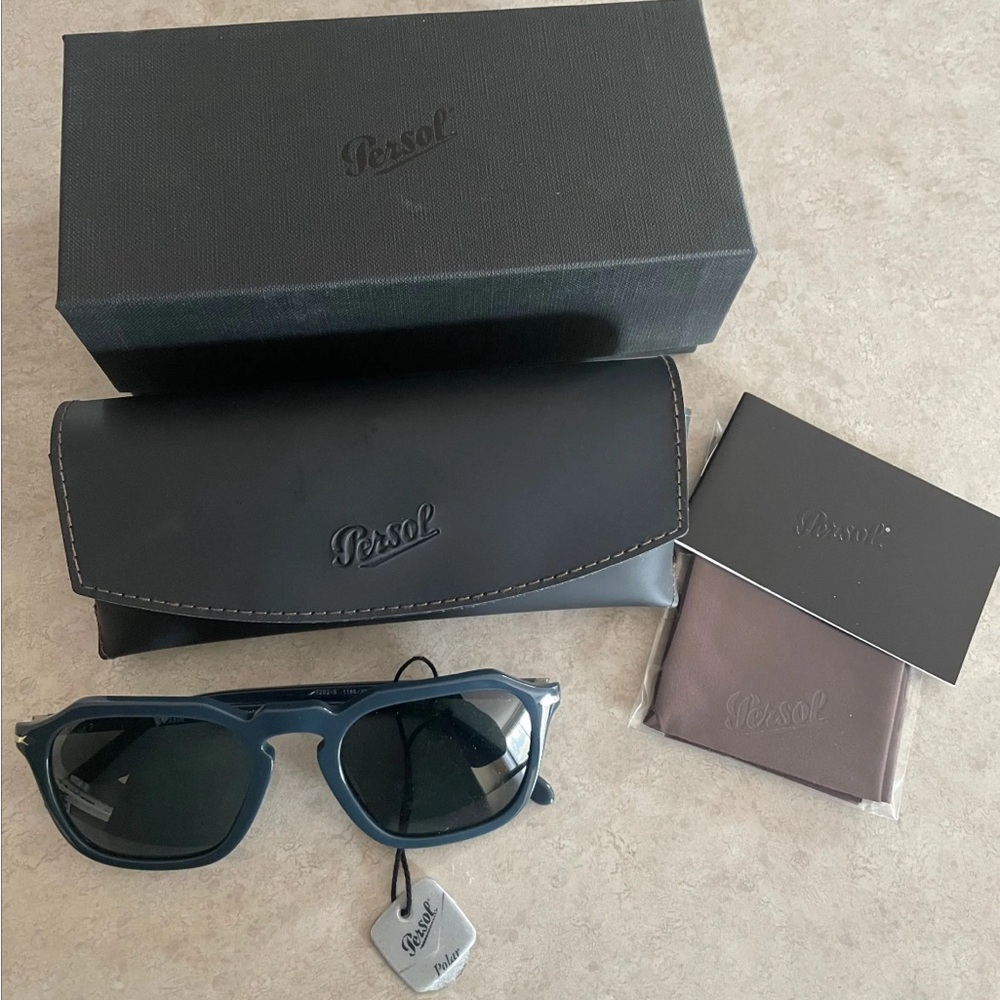 Persol Polarized Sunglasses NEW - Jeremy Clackson - $395 - PO3292S